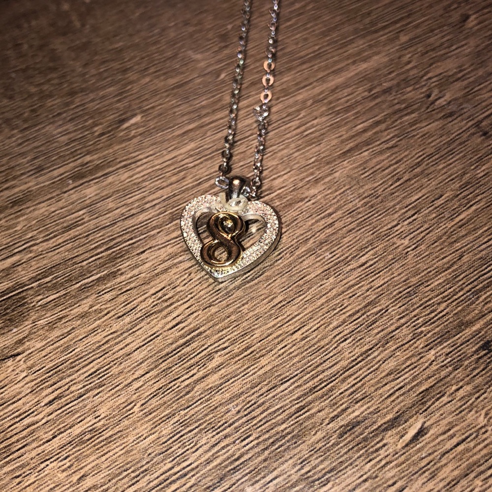 “8” necklace